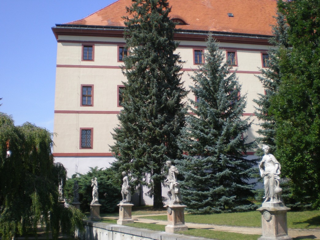 Schloss Lnare - Sculptures