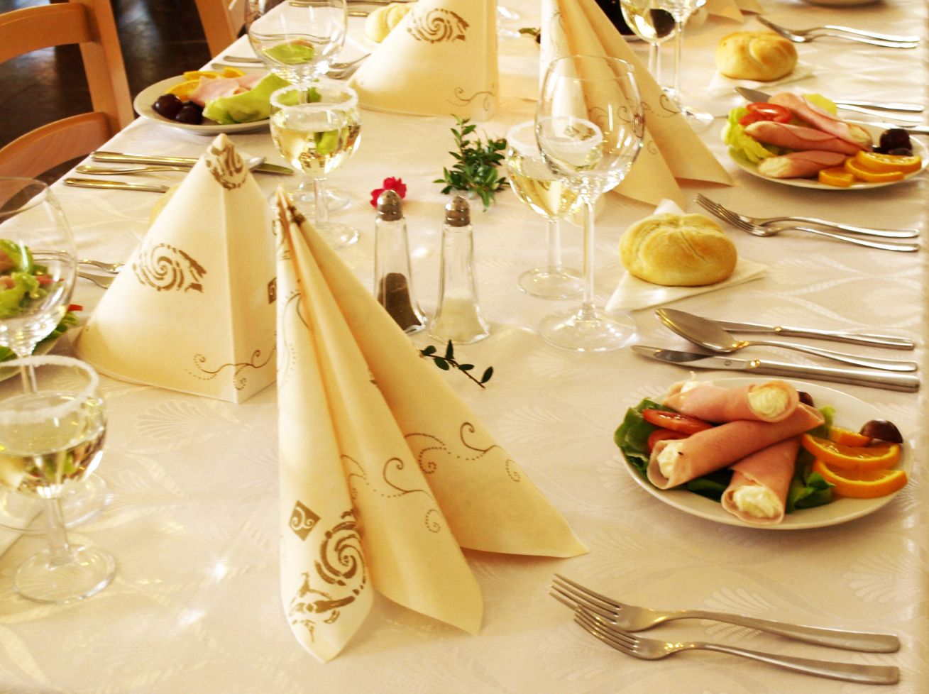 Zamek Lnare catering